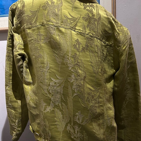 Women’s Chico’s Pear Green Silk Jacket in size Large 12 14 - Picture 9 of 10
